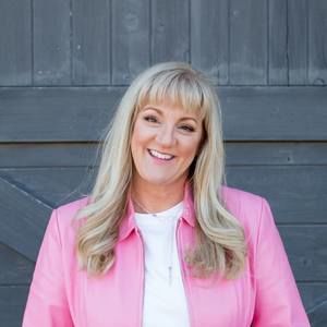 Meet your Posher, Carin